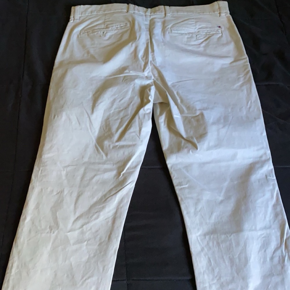 Tommy Hilfiger 34/30 slim fit beige dress pants